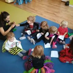 Jak wygląda kurs opiekunki w żłobku? Wszystko, co musisz wiedzieć o szkoleniu