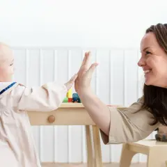 Jak wygląda praca w żłobku? Odkryj wyzwania i radości tej roli