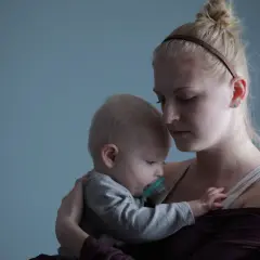 Na jaka pomoc może liczyć samotna matka w trudnych chwilach?