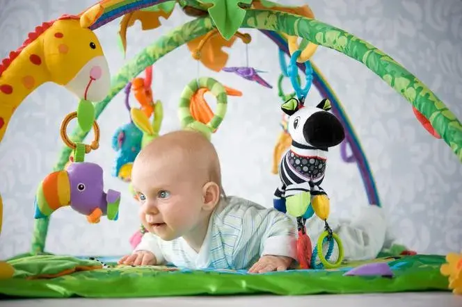 Najlepsze maty sensoryczne dla niemowląt - ranking i opinie 2023