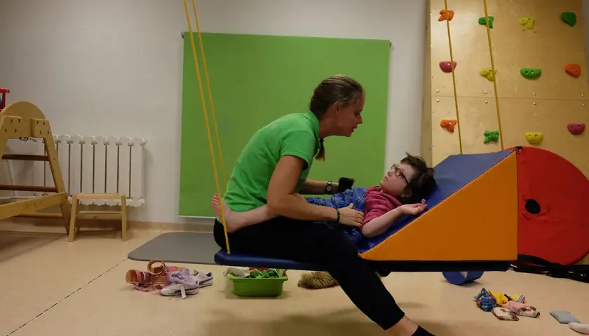 Ile zarabia terapeuta integracji sensorycznej? Zaskakujące fakty o wynagrodzeniach