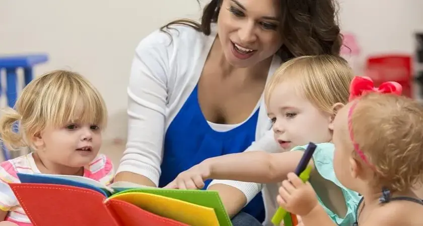 Jak wygląda dzień w żłobku? Harmonogram, zajęcia i porady dla rodziców